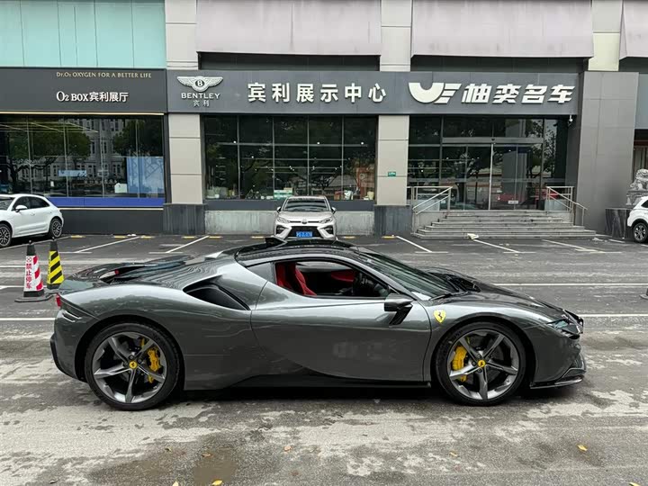 Ferrari SF90 2020 2020款 3.9T V8 Stradale