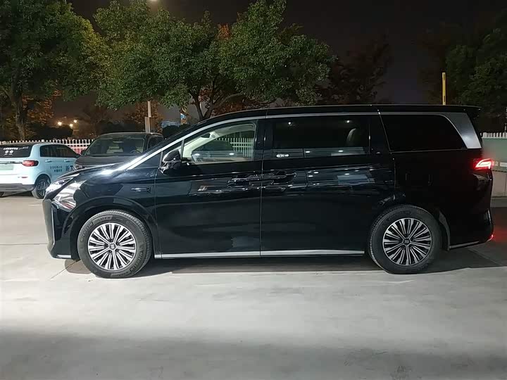 BYD Xia 2025 2025款 DM-i 1.5T 180km 超越型