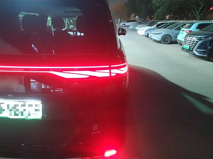 BYD Xia 2025 2025款 DM-i 1.5T 180km 超越型