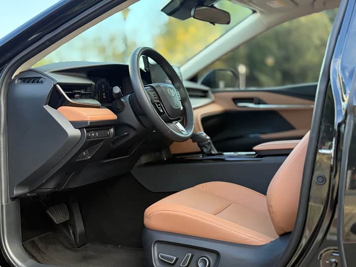 Toyota Camry 2024 2024款 2.0GVP 豪华版