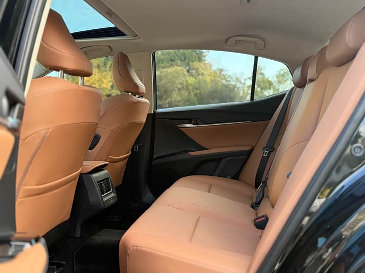 Toyota Camry 2024 2024款 2.0GVP 豪华版