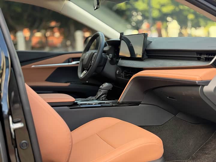 Toyota Camry 2024 2024款 2.0GVP 豪华版