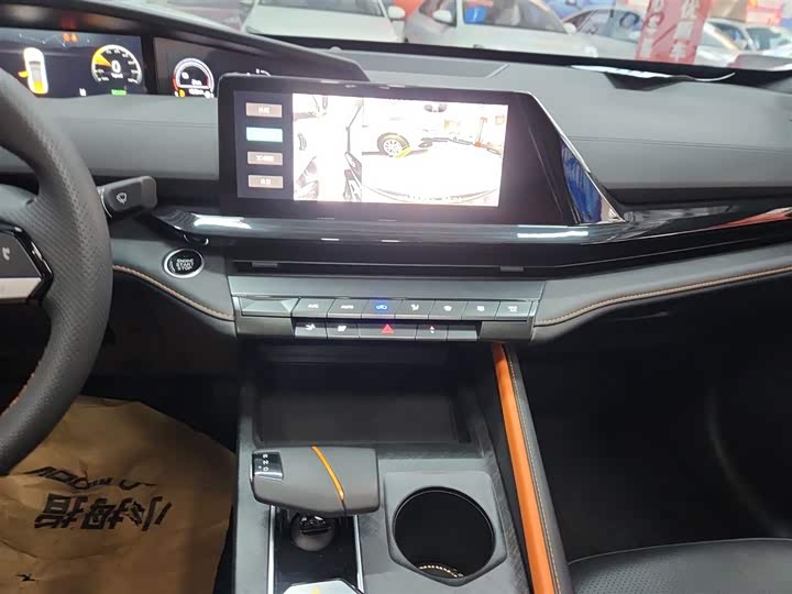 Changan UNI-V Hybrid 2023 2023款 智电iDD 1.5T 113km智趣型