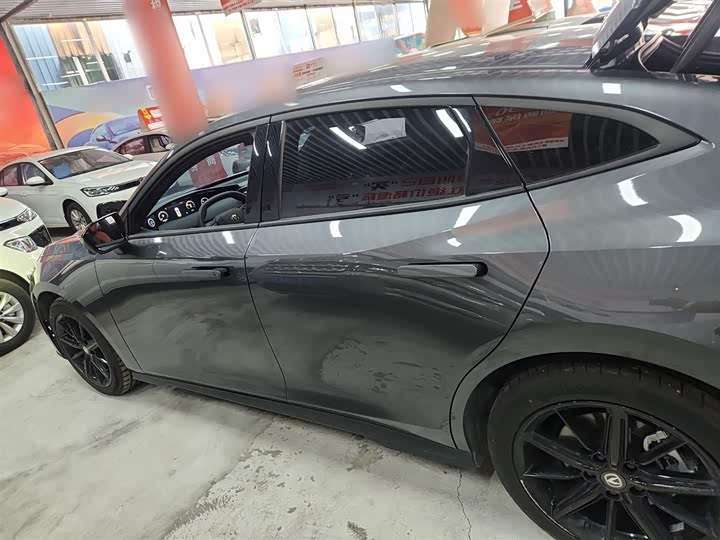 Changan UNI-V Hybrid 2023 2023款 智电iDD 1.5T 113km智趣型