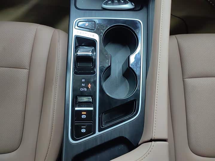 Bestune B70 2024 2024款 龙腾版 1.5T 领创型