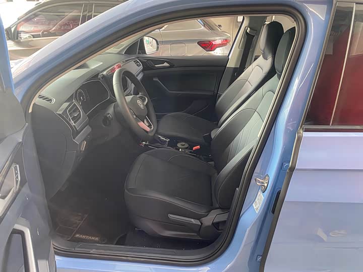 Volkswagen Tharu 2025 2025款 新锐 300TSI 锐享版