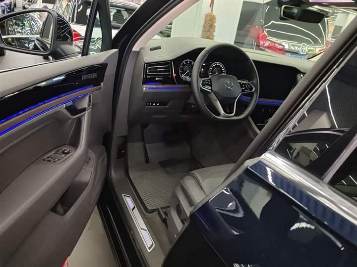 Volkswagen Touareg 2022 2022款 3.0TSI 锐享版 经典运动套装