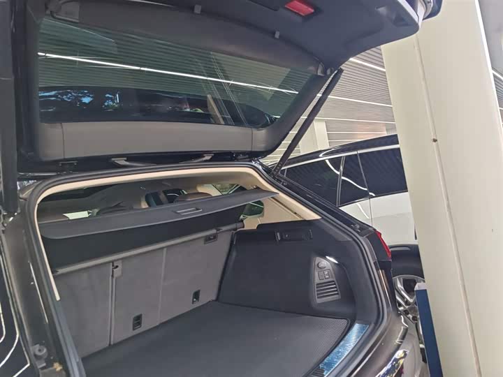 Volkswagen Touareg 2022 2022款 3.0TSI 锐享版 经典运动套装