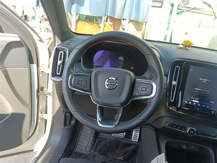 Volvo XC40 EV 2021 2021款 P8 纯电 四驱智雅运动版