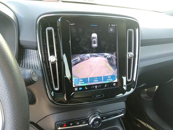 Volvo XC40 EV 2021 2021款 P8 纯电 四驱智雅运动版