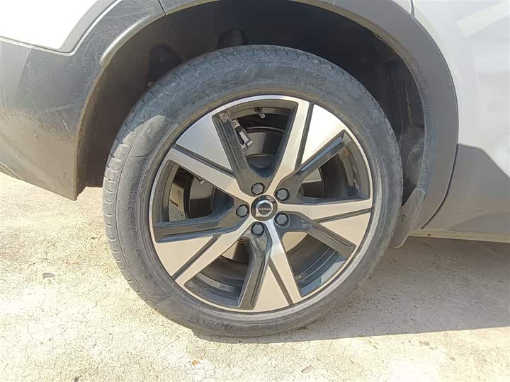 Volvo XC40 EV 2021 2021款 P8 纯电 四驱智雅运动版