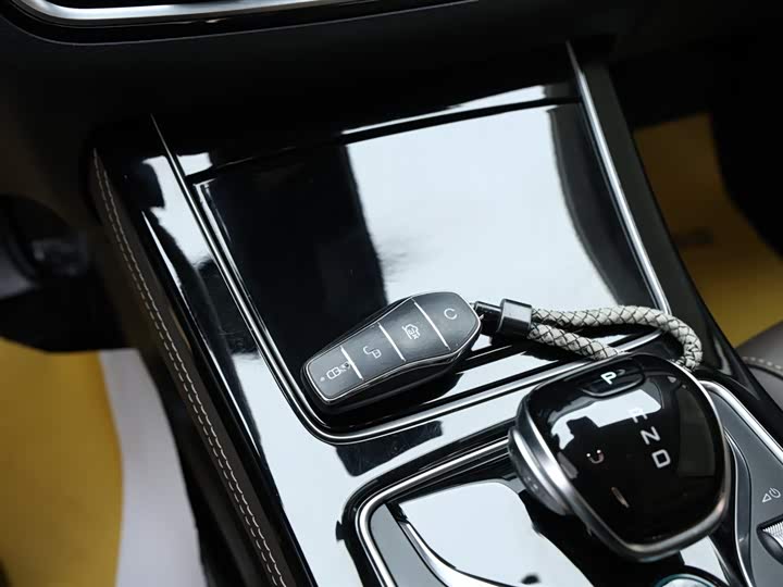 BYD Song Max Hybrid 2022 2022款 DM-i 105KM 行政版