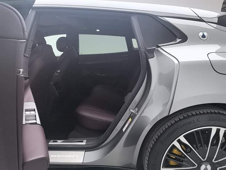 Denza Z9GT 2024 2024款 1100四驱Ultra版