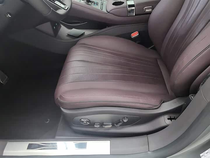 Denza Z9GT 2024 2024款 1100四驱Ultra版