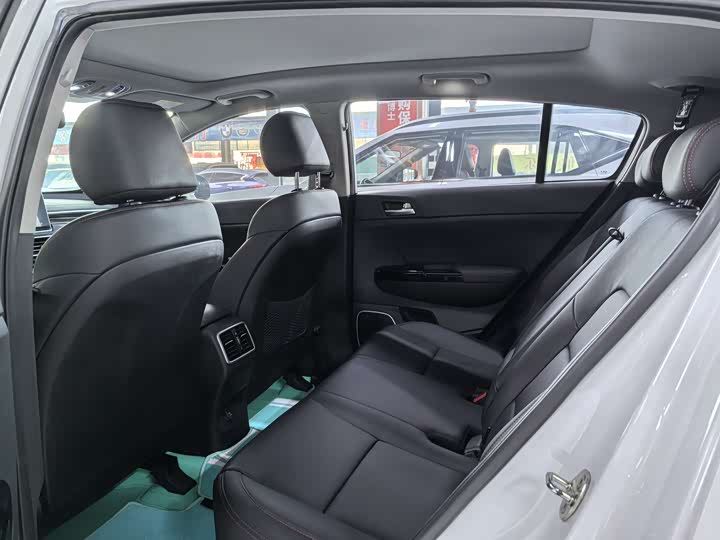 Kia KX5 2021 2021款 2.0L 自动两驱舒适版