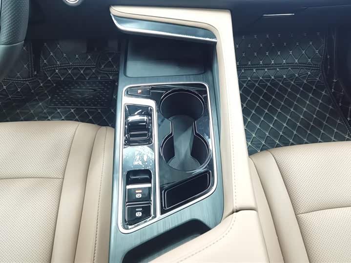 Bestune B70 2024 2024款 龙腾版 1.5T 领创型