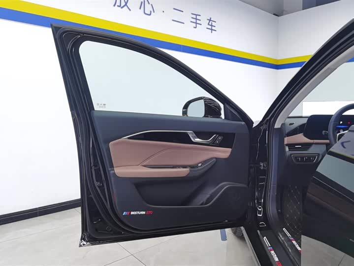 Bestune B70 2024 2024款 龙腾版 1.5T 领创型