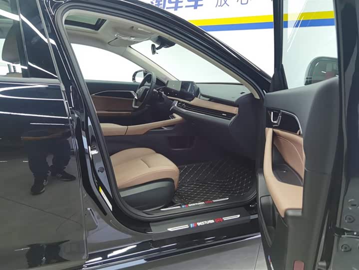 Bestune B70 2024 2024款 龙腾版 1.5T 领创型