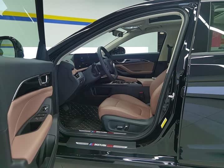 Bestune B70 2024 2024款 龙腾版 1.5T 领创型