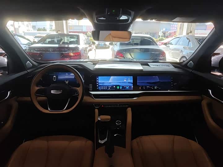 Geely Monjaro L Hybrid 2022 2022款 1.5T DHT增程电动旗舰版