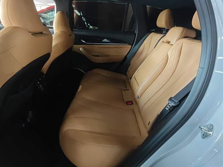 Geely Monjaro L Hybrid 2022 2022款 1.5T DHT增程电动旗舰版