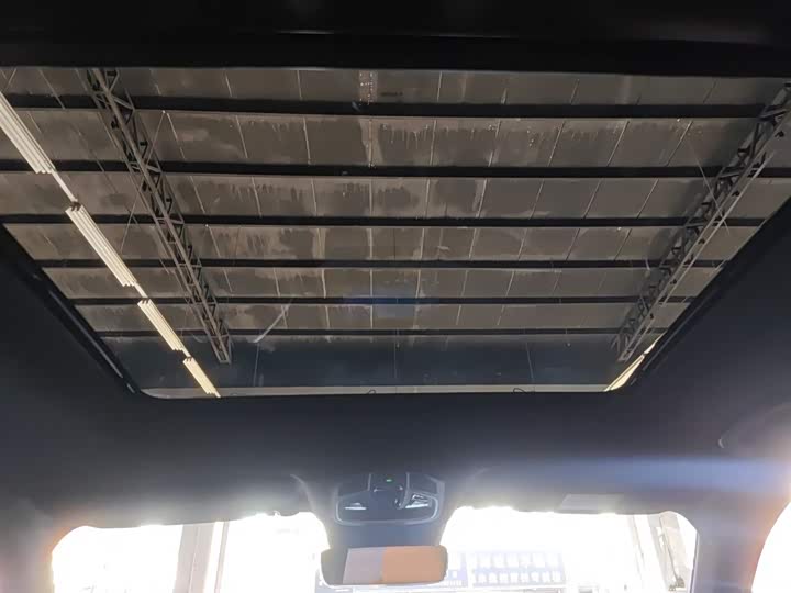 Geely Monjaro L Hybrid 2022 2022款 1.5T DHT增程电动旗舰版