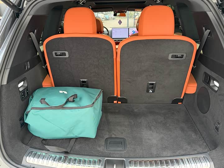 LiXiang L8 2025 2025款 Max 智能焕新版