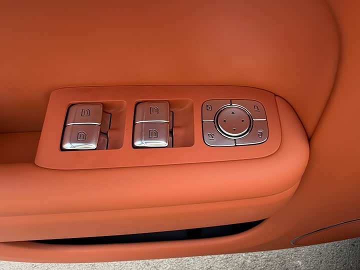 LiXiang L8 2025 2025款 Max 智能焕新版