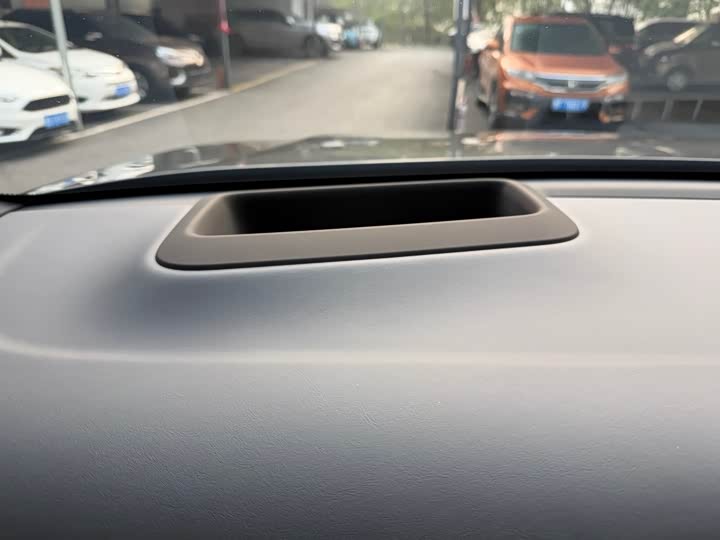 LiXiang L8 2025 2025款 Max 智能焕新版