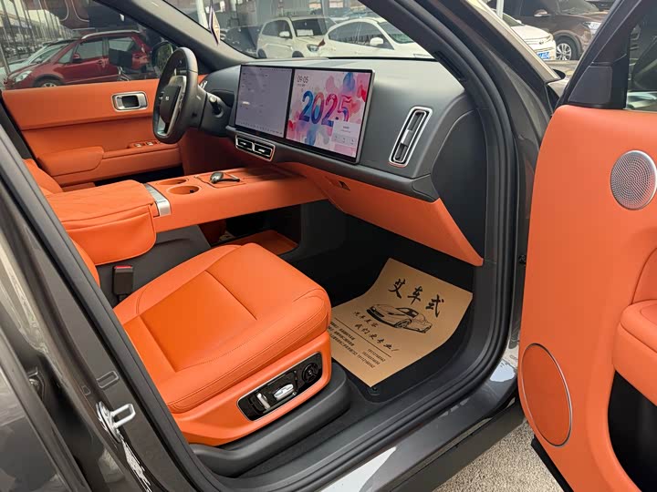 LiXiang L8 2025 2025款 Max 智能焕新版