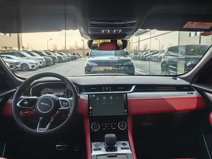 Jaguar F-Pace 2024 2024款 P250 R-Dynamic SE