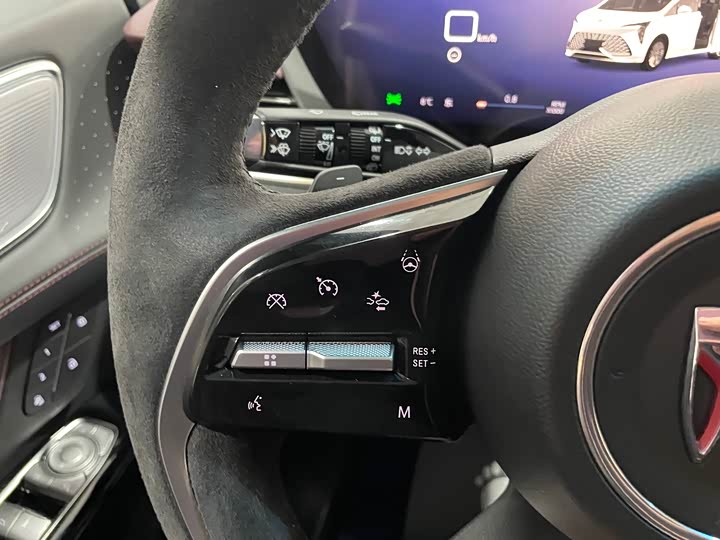 Buick GL8 Century 2025 2025款 2.0T 七座蕴世版