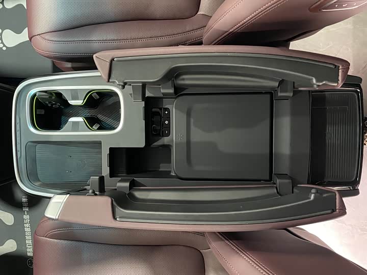 Buick GL8 Century 2025 2025款 2.0T 七座蕴世版