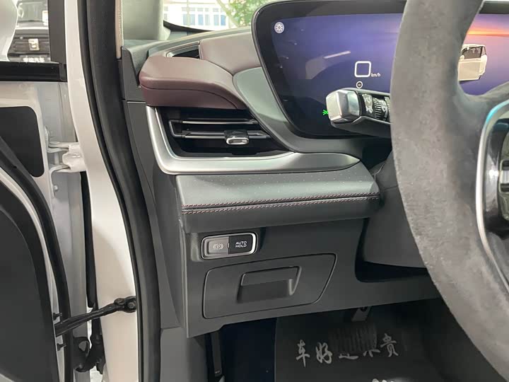 Buick GL8 Century 2025 2025款 2.0T 七座蕴世版