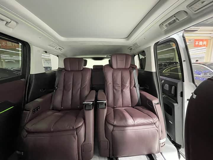 Buick GL8 Century 2025 2025款 2.0T 七座蕴世版