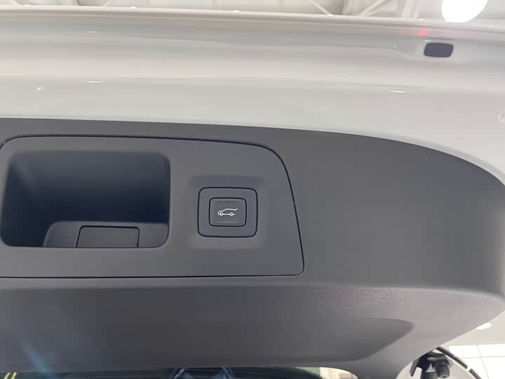 Buick GL8 Century 2025 2025款 2.0T 七座蕴世版