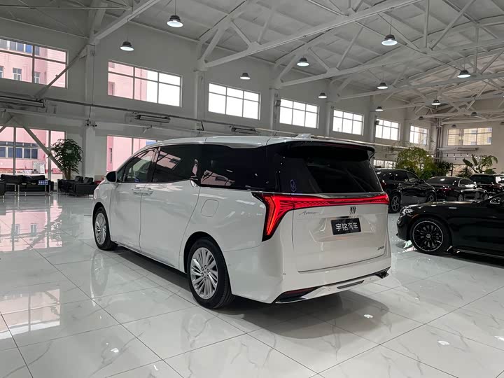 2025 Buick GL8 Century