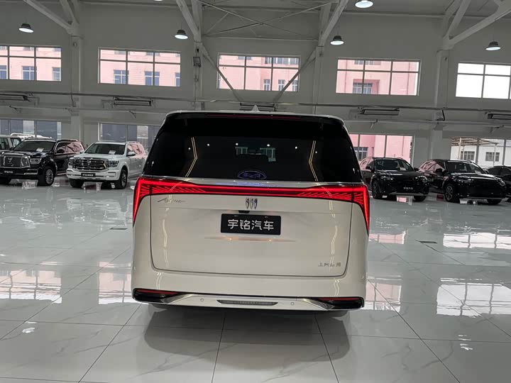 2025 Buick GL8 Century