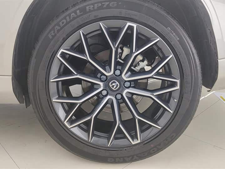 Changan UNI-Z Hybrid 2024 2024款 蓝鲸智电iDD 125km 超越型