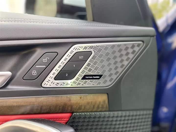 BMW iX1 2023 2023款 xDrive30L X设计套装