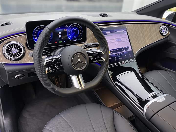 Mercedes-Benz EQE 2022 2022款 350 先锋版