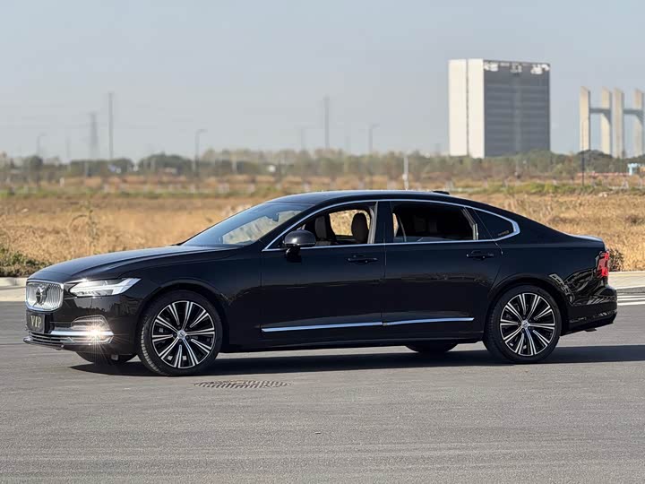 Volvo S90 2025 2025款 B5 智远豪华版