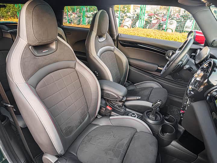 Mini Mini JCW 2022 2022款 改款 2.0T JOHN COOPER WORKS ALL-IN