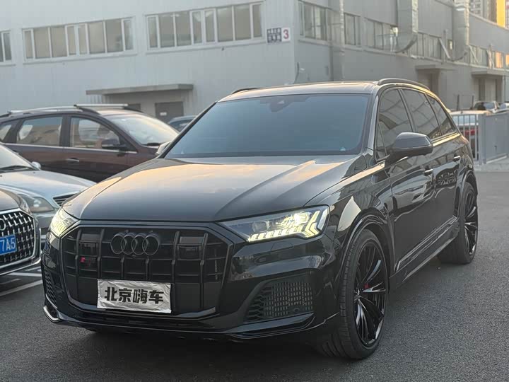 Audi SQ7 2024 2024款 4.0 TFSI 暗夜骑士版