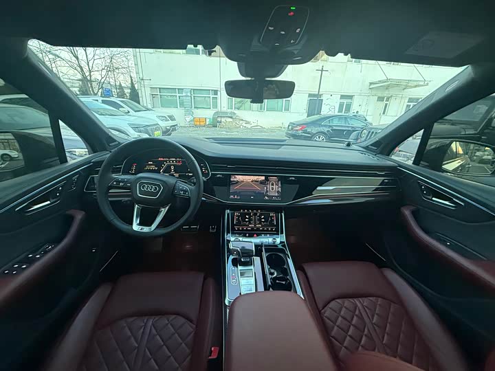 Audi SQ7 2024 2024款 4.0 TFSI 暗夜骑士版