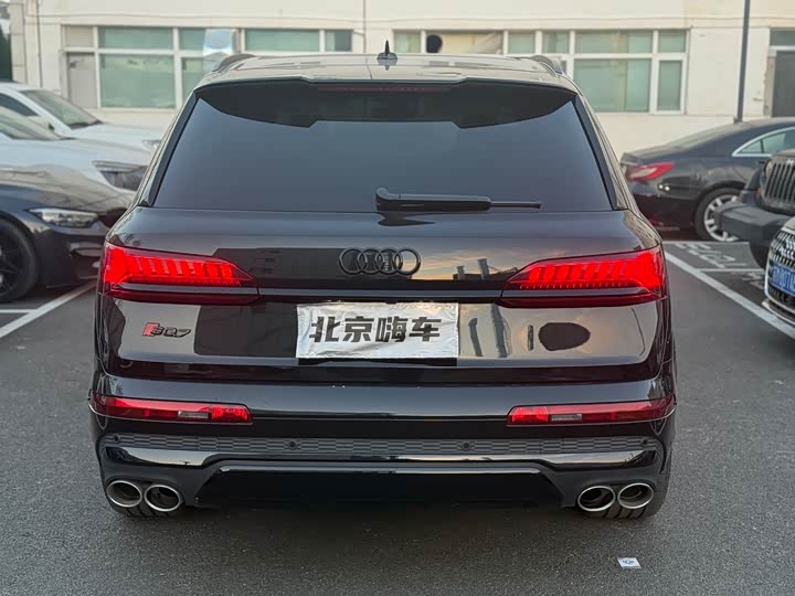 Audi SQ7 2024 2024款 4.0 TFSI 暗夜骑士版