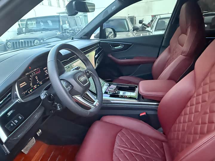 Audi SQ7 2024 2024款 4.0 TFSI 暗夜骑士版
