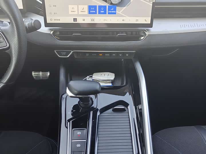 Geely Preface 2025 2025款 东方曜 2.0TD 望月版