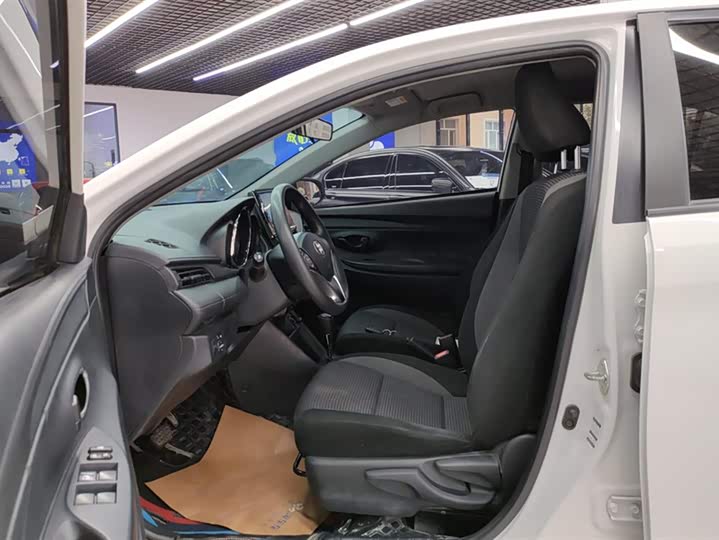 Toyota Vios 2022 2022款 1.5L 20周年纪念版