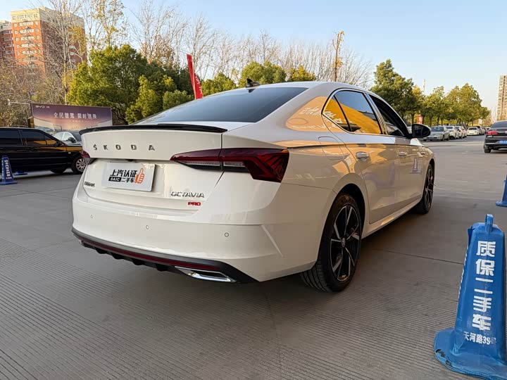 Skoda Octavia Pro 2022 2022款 PRO TSI280 尊享版